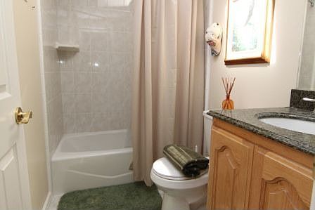 3rd image of 973 Las Palmas Dr