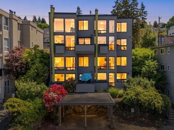 2831 14th Ave W #2, Seattle, WA 98119