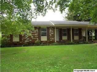 3025 Holiday Dr SW, Huntsville, AL 35805