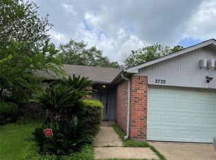 2722 Old Fort Rd, Sugar Land, TX 77479