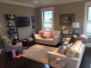 725 E 6th St #3, South Boston, MA 02127