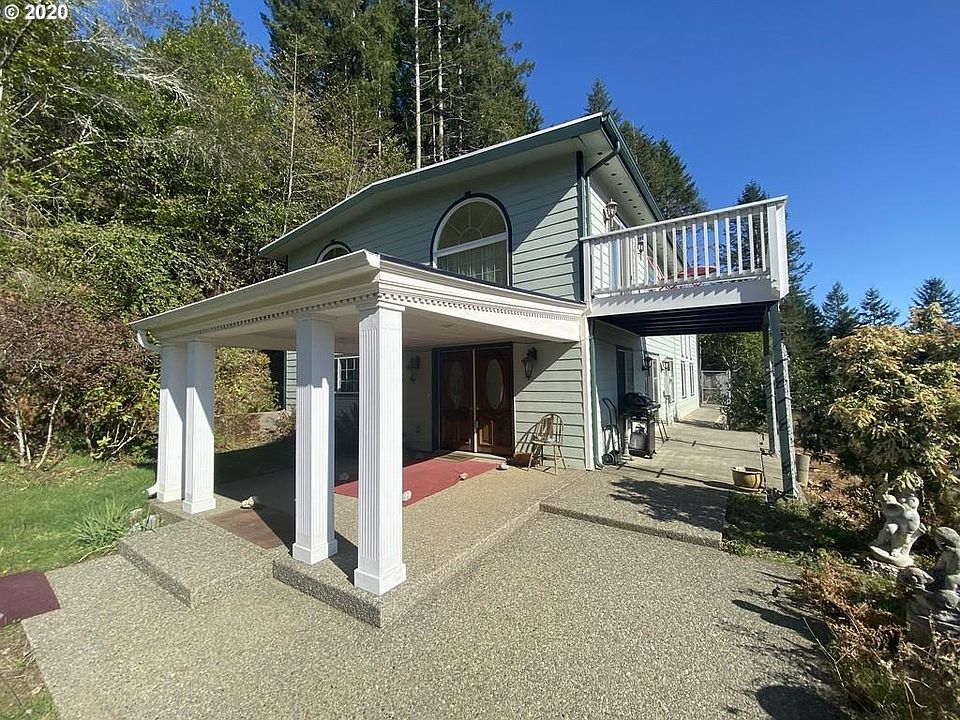1st image of 16954 Ferry Creek Hts