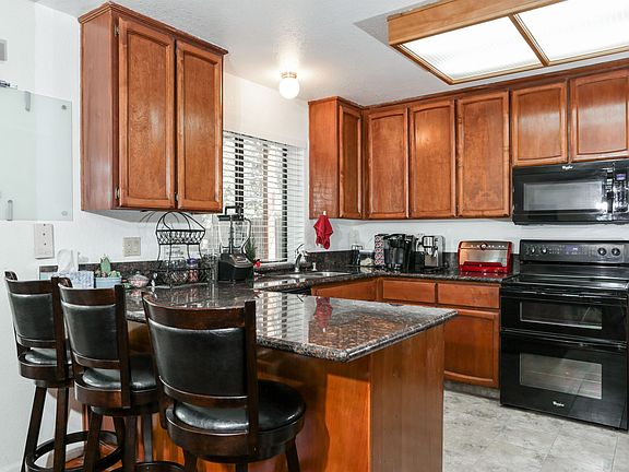 5th image of 7516 Deltawind Dr
