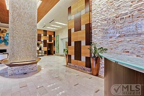 2nd image of 1301 Throckmorton St APT 1601