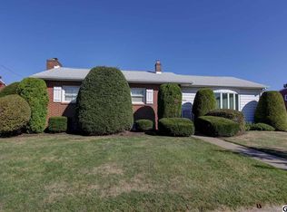 3222 Crest Rd, Harrisburg, PA 17109