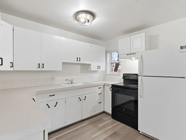 1112 Gard Pl #2 — Photo 11