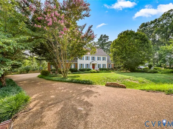 2200 Swanhurst Dr, Midlothian, VA 23113
