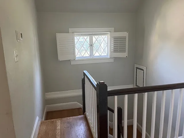 N Pershing Dr — Photo 28