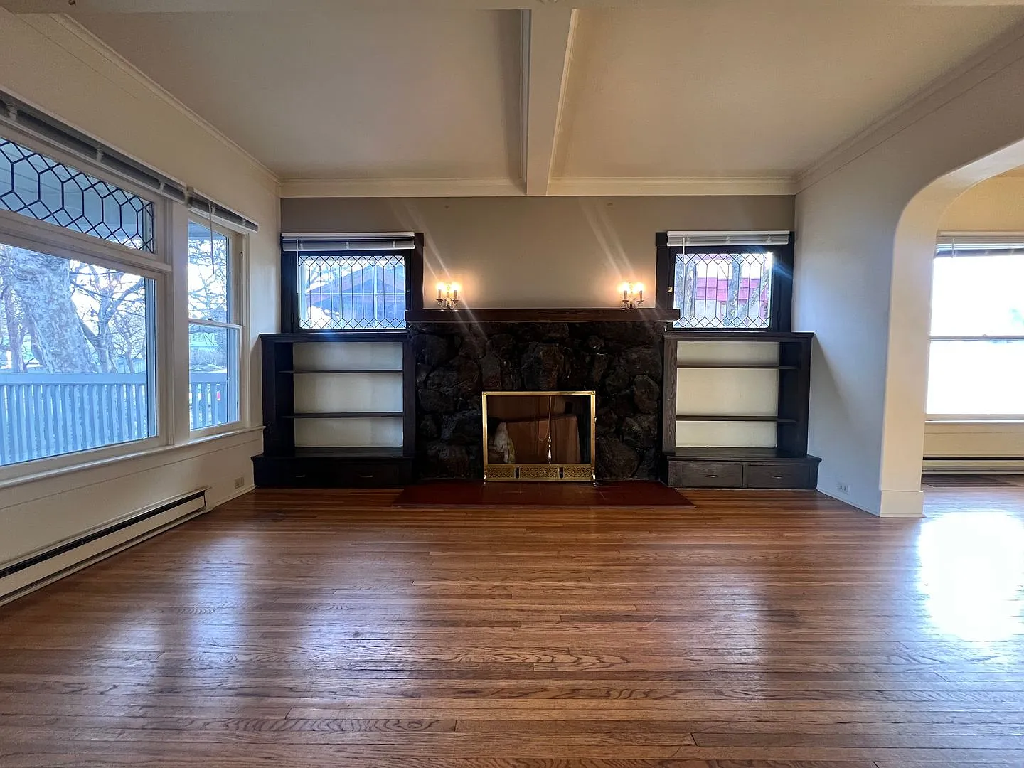 Gorgeous Remodeled 2 Bed, 1 Bath on South Hill! — Photo 3