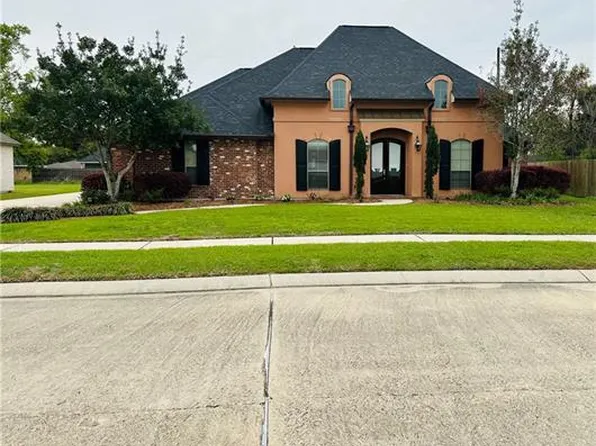 321 Lac Cypriere Dr, Luling, LA 70070