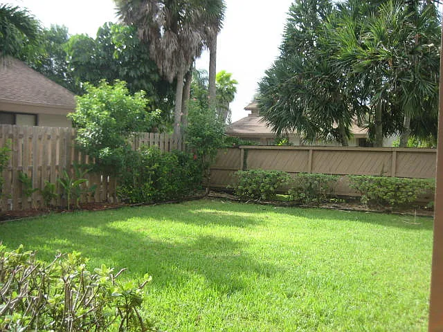 7785 Stanway Pl W — Photo 10