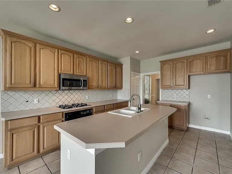 9428 Patagonia Ln — Photo 10