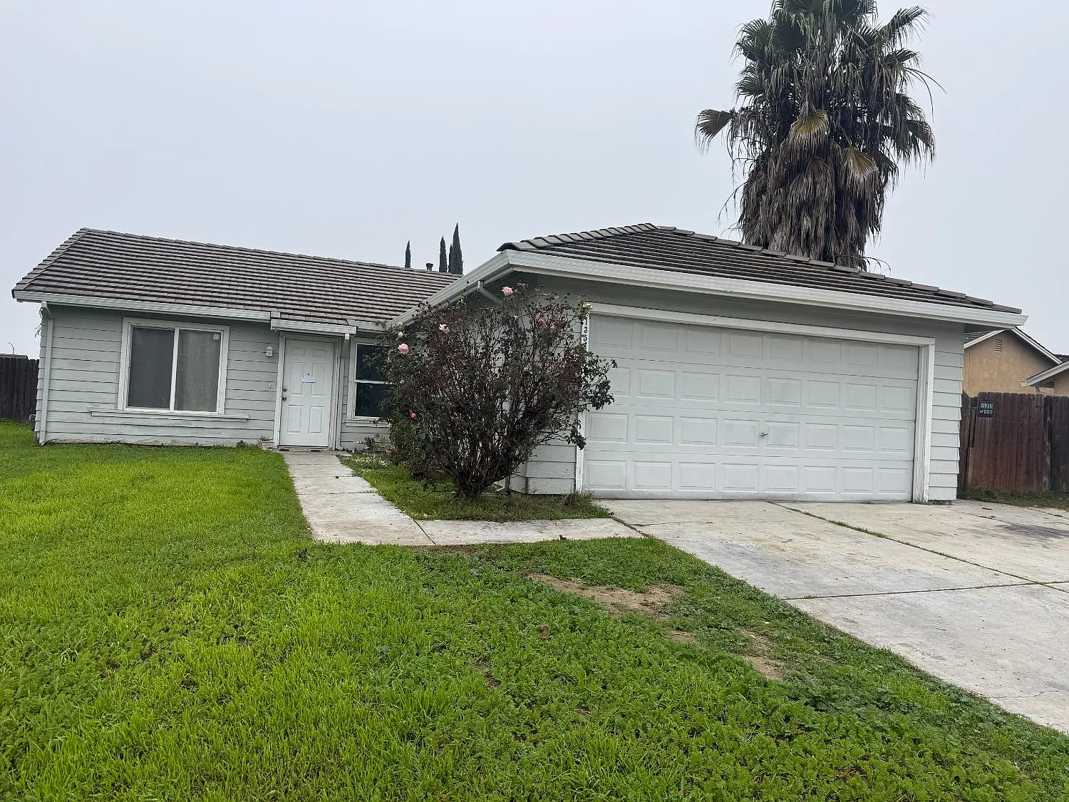 1352 N Saint Francis Dr photo 1