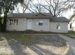 1221 N Prairie Creek Rd, Dallas, TX 75217