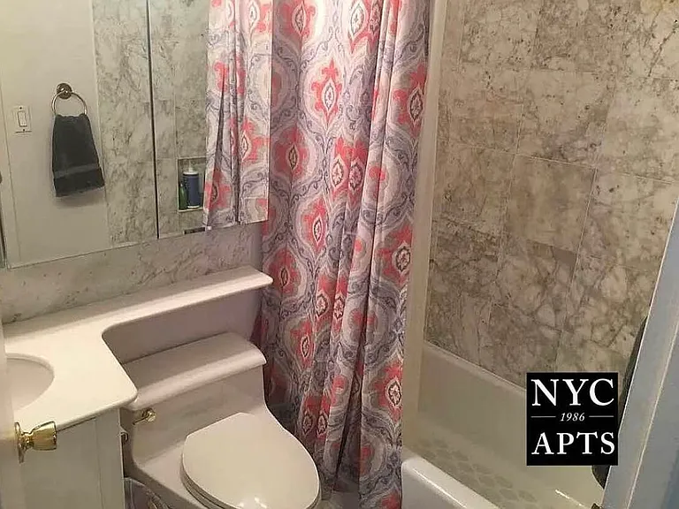 127 E 30th St #4B — Photo 8