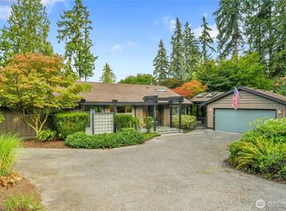 17004 37th Ave NE, Lake Forest Park, WA