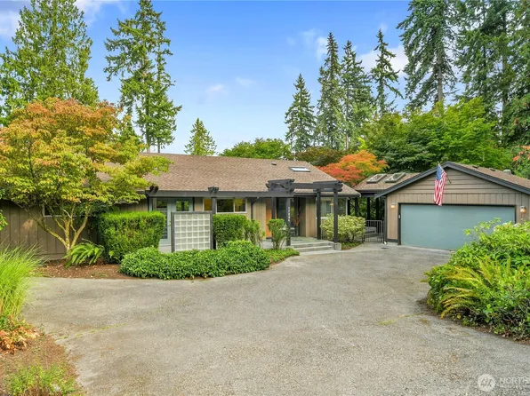 17004 37th Avenue NE, Lake Forest Park, WA 98155