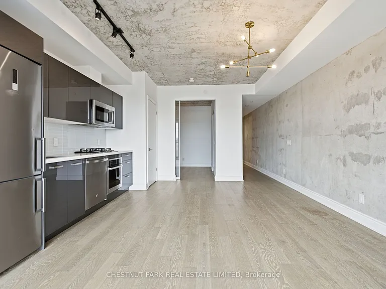 608 Richmond St W #719 — Photo 14