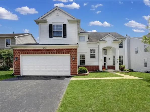 4763 W Pebble Beach Dr, Wadsworth, IL 60083