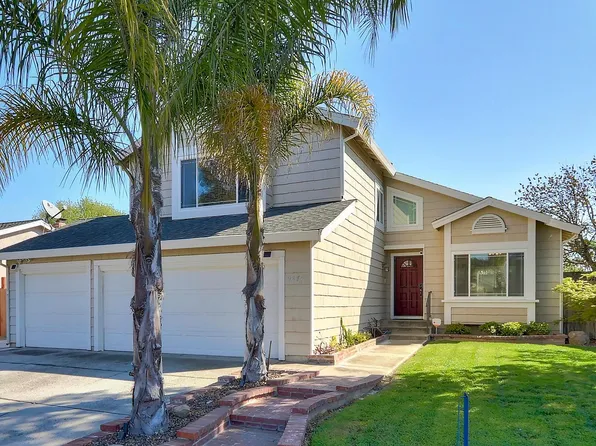 9879 Falcon Meadow Dr, Elk Grove, CA 95624