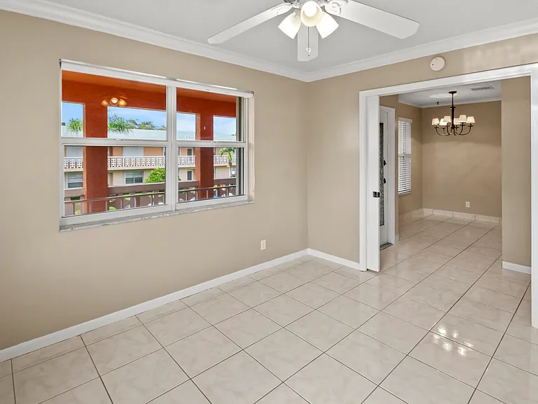1421 NW 20th Ave #204 — Photo 7
