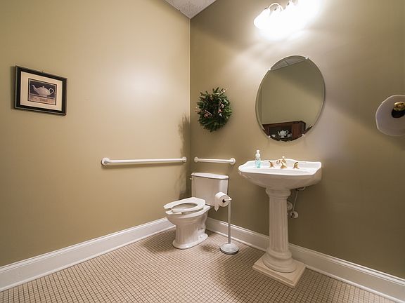 (2) Half Baths in retail 