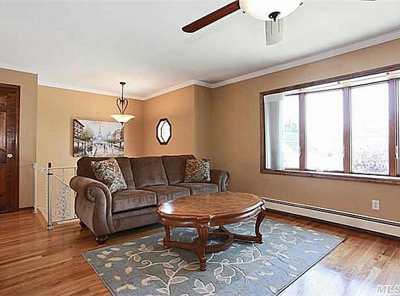 5th image of 235 Lucille Ave