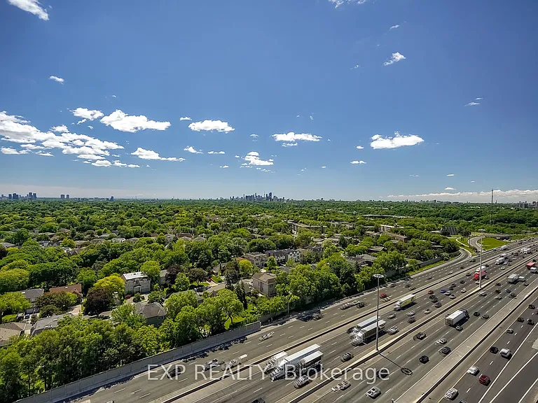 100 Harrison Garden Blvd #GPH14 — Photo 31