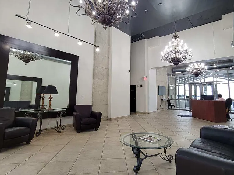 600 E Admiral Blvd #1003 — Photo 39