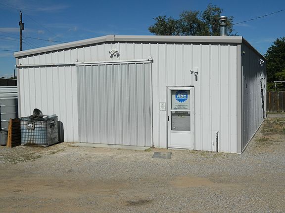 1200sqft heated cooled 220v 