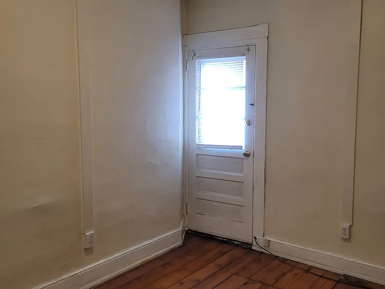44 S Prince St #3 — Photo 16
