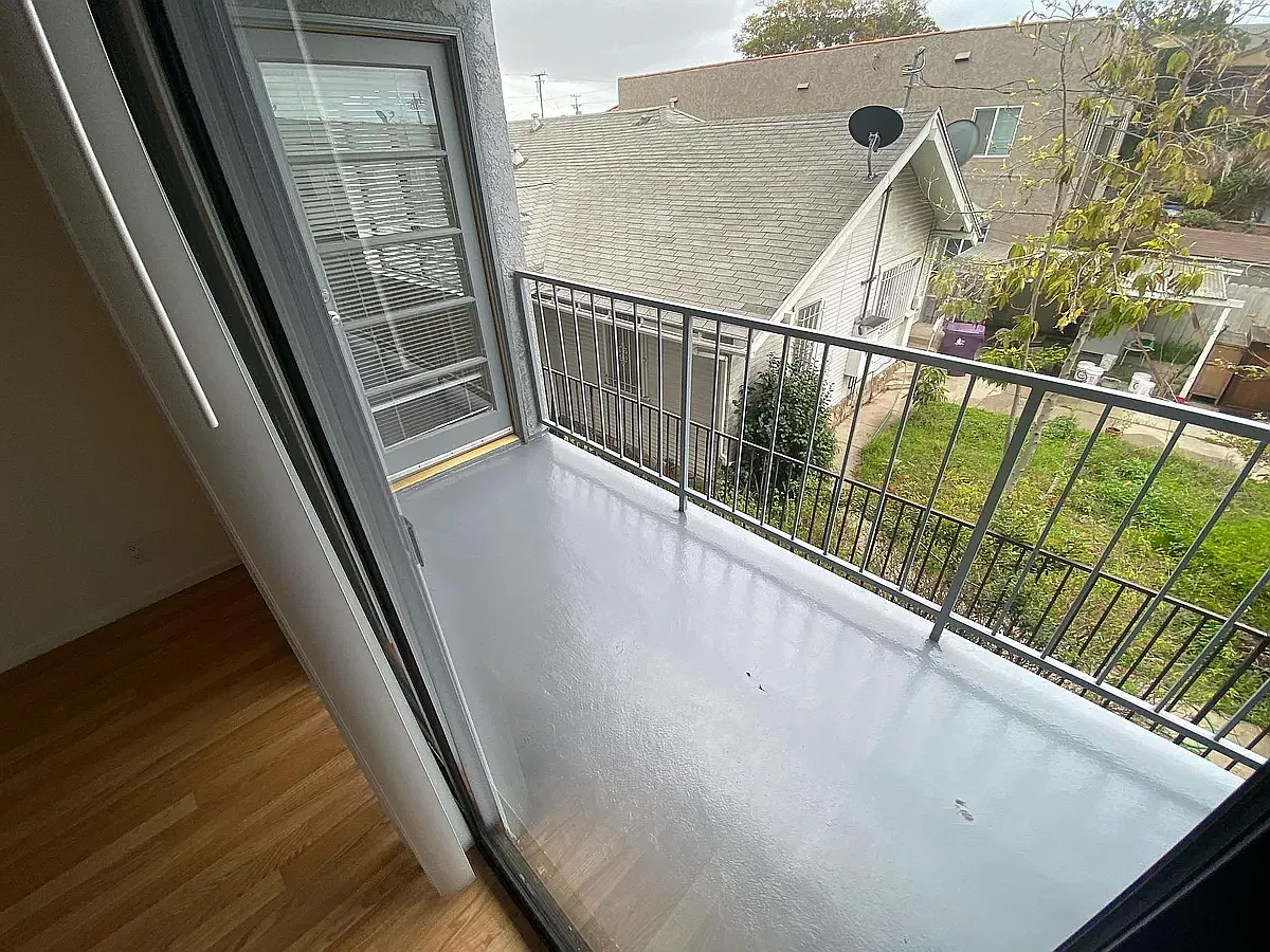 2 bed, 750 sqft, $2,150 — Photo 2