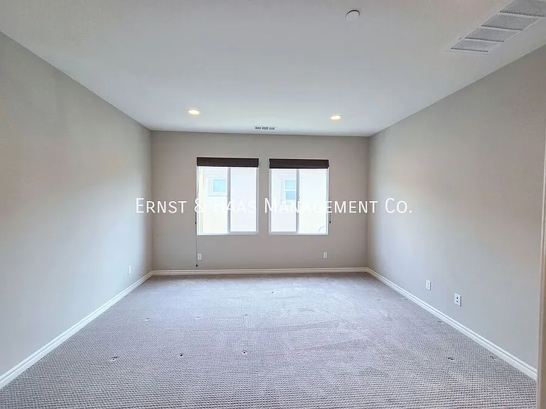 4735 Holly Ave — Photo 24