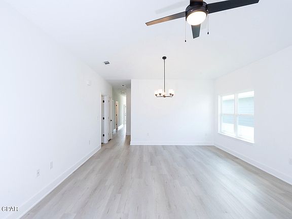3rd image of 7073 Traditions Dr