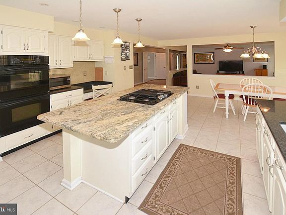 3rd image of 14207 Pony Hill Ct
