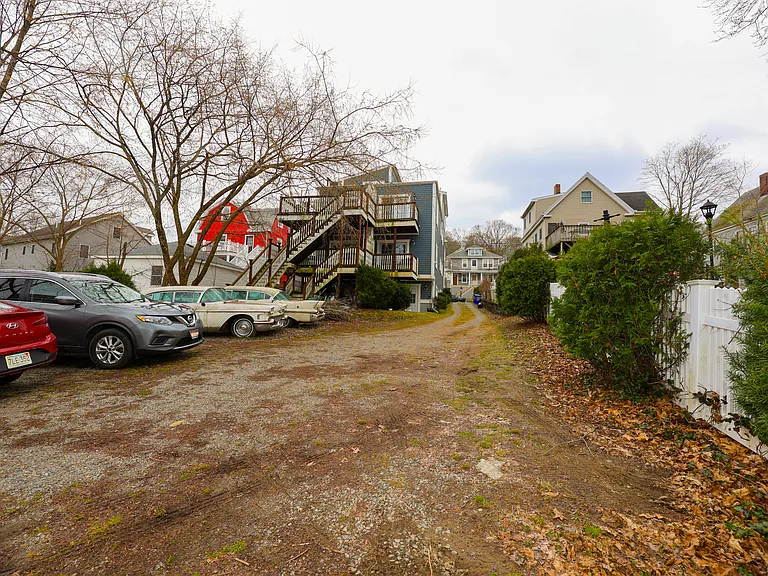 127 Nonantum St #A — Photo 39