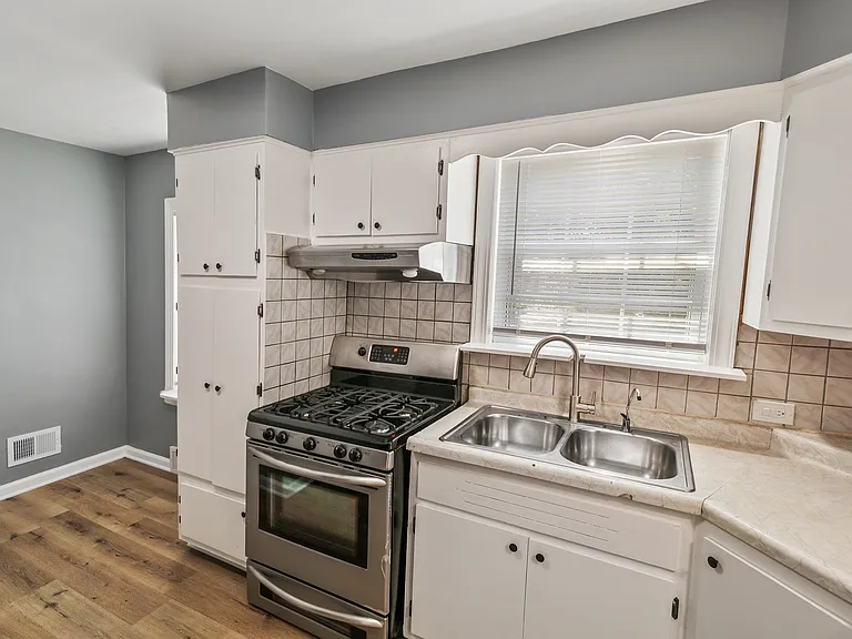 14336 S Harrison Ave — Photo 6