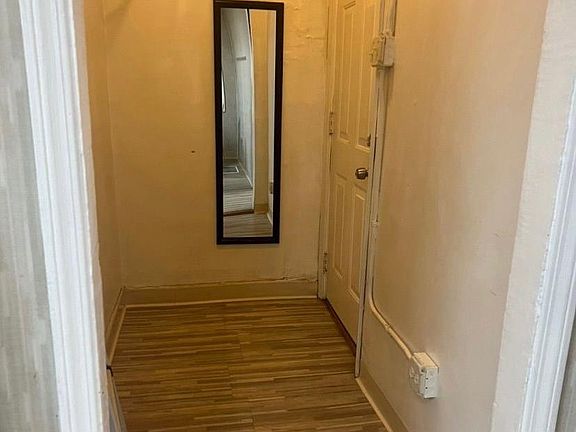 5th image of 2948 S Keeley St Unit 1