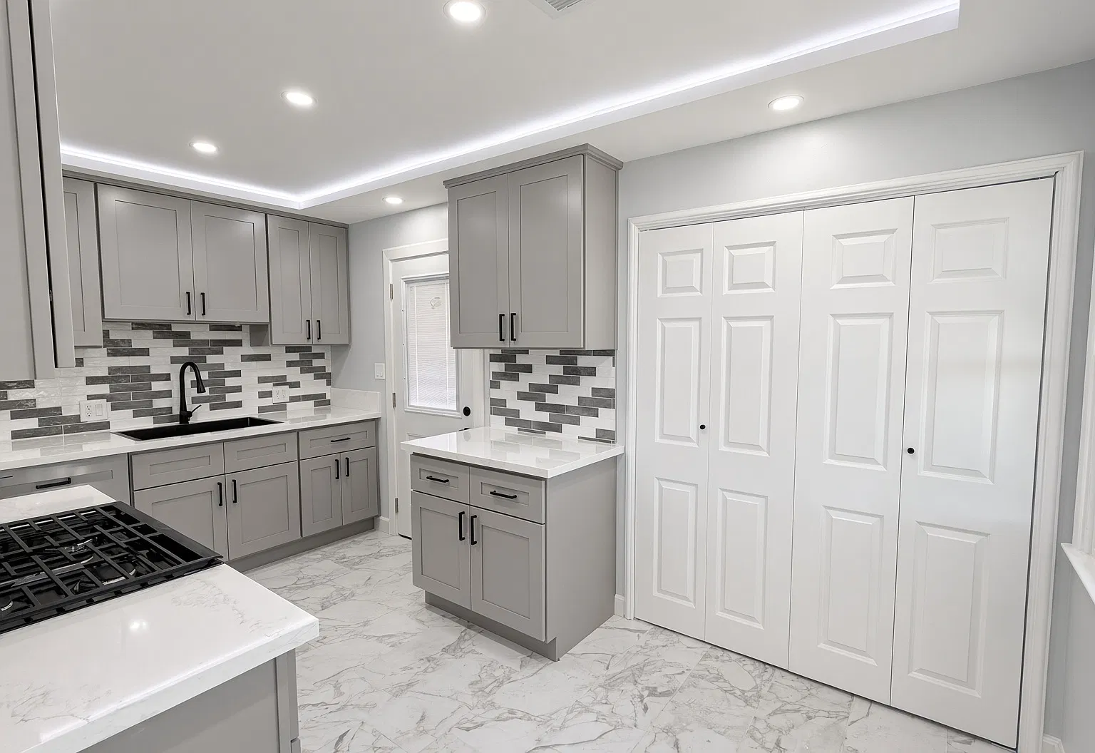 2 bed, $3,300 — Photo 4