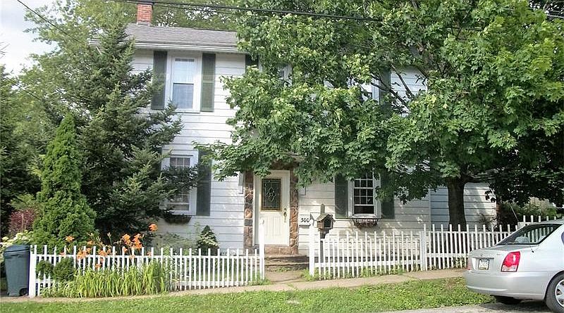 1st image of 300 W Loyalhanna St
