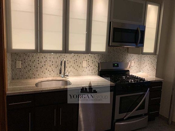 5th image of 80 Edgecombe Ave #2S