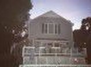 30 Glen Echo Shore Rd, Charlton, MA 01507