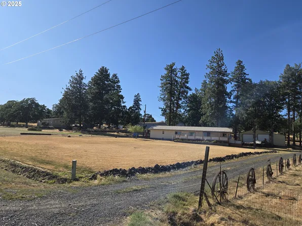 298 S Mary B Rd, Tygh Valley, OR 97063