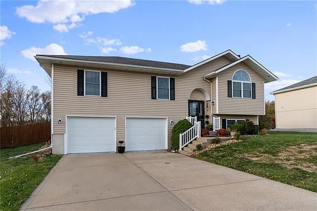 1st image of 1202 Sam G Hiner Dr
