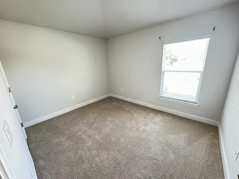 1500 Grey Eagle Ln — Photo 13