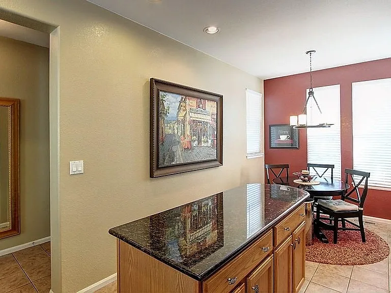 10598 Jewelberry Trl — Photo 6
