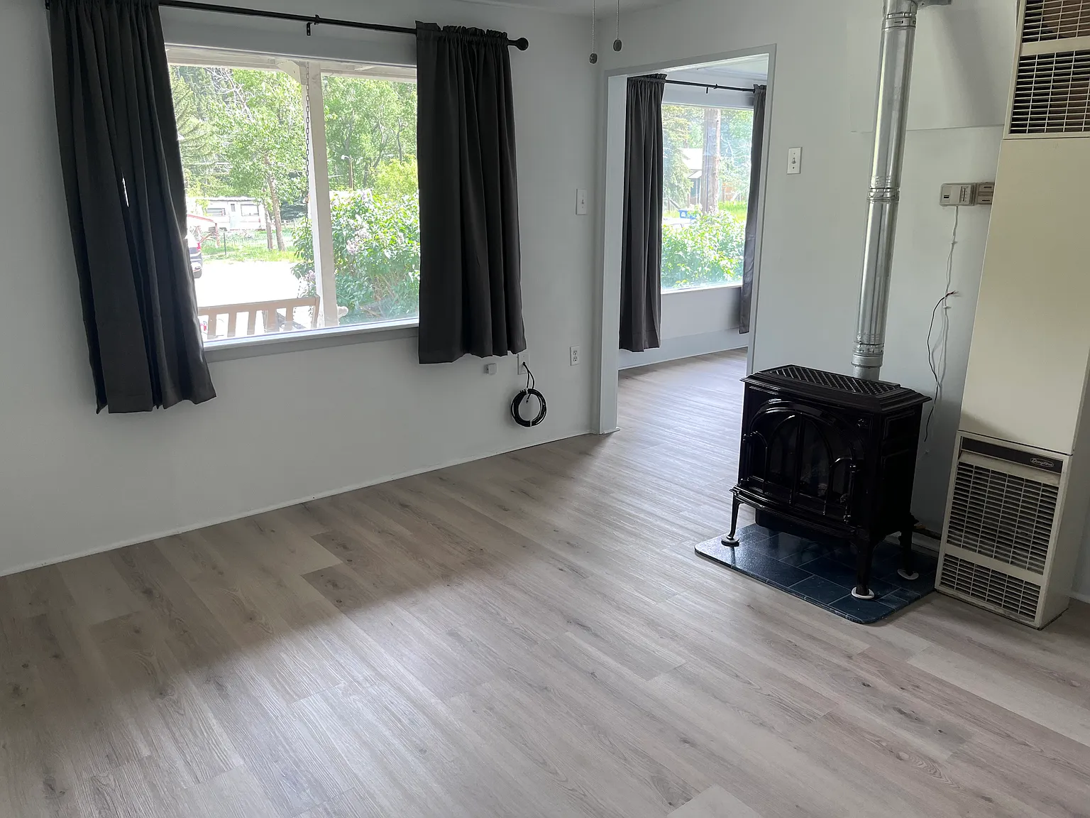 2 bed, 896 sqft, $2,150 — Photo 2