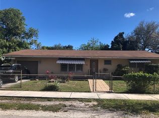 40 Sutton Rd, West Park, FL 33023