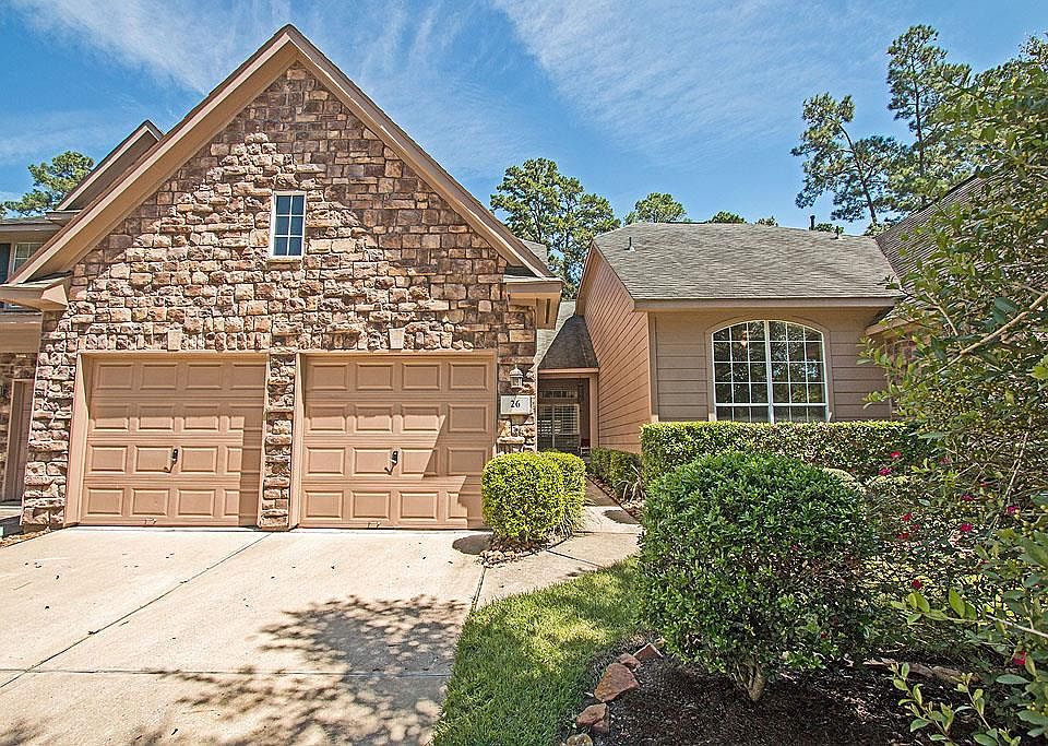 26 Alderon Woods has great curb appeal! It is located in an upscale townhome neighborhood in convenient Alden Bridge in The Woodlands.