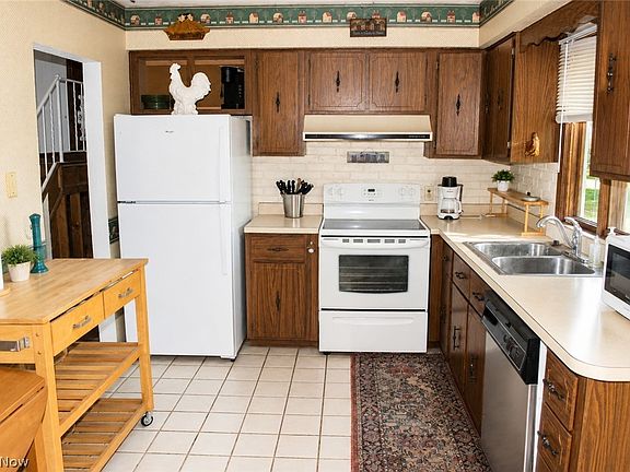 5th image of 6635 W River Rd